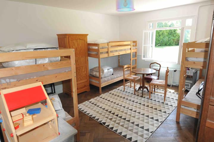 Vyumba 6 vya ghorofa ya chini