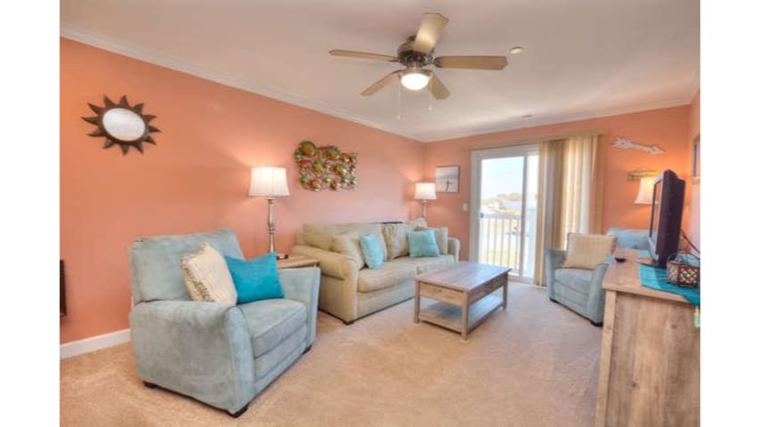 Beautiful Ocean Walk 9203-BEACH,POOL & ELEVATOR