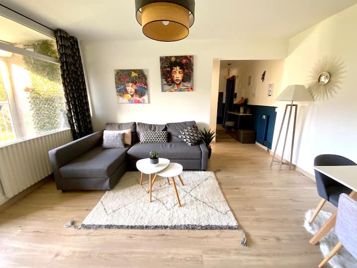 T2 Avec Parking Et Balcon, Verdoyant Et Au Calme - Caluire-et-Cuire