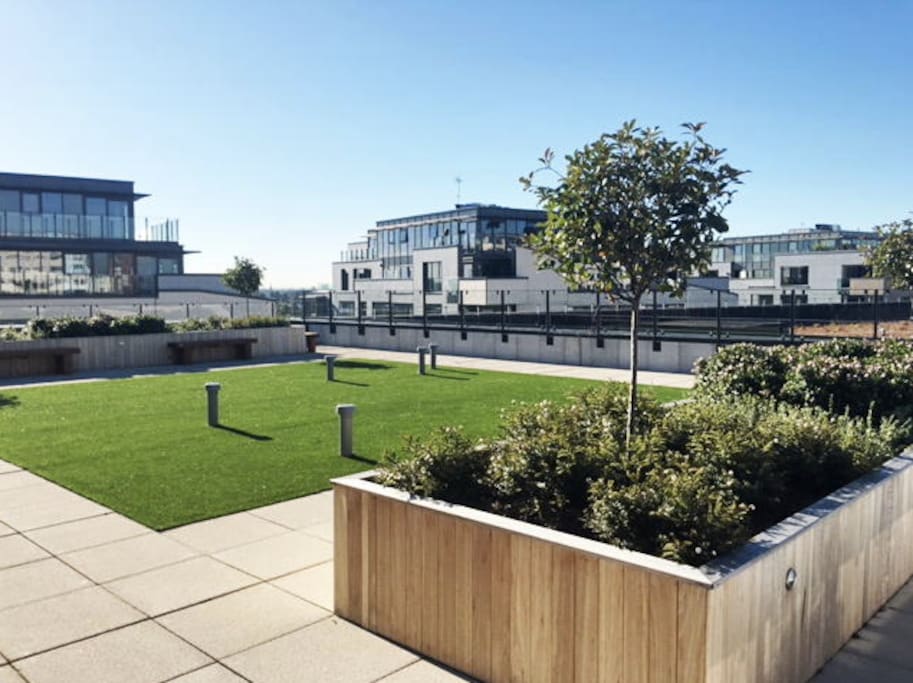 Communal roof garden