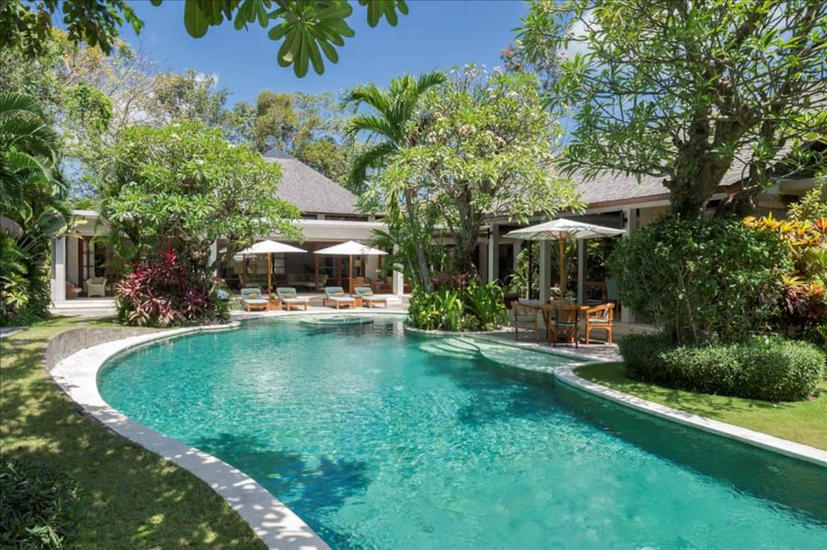 Lataliana Estate Villas — photo 1