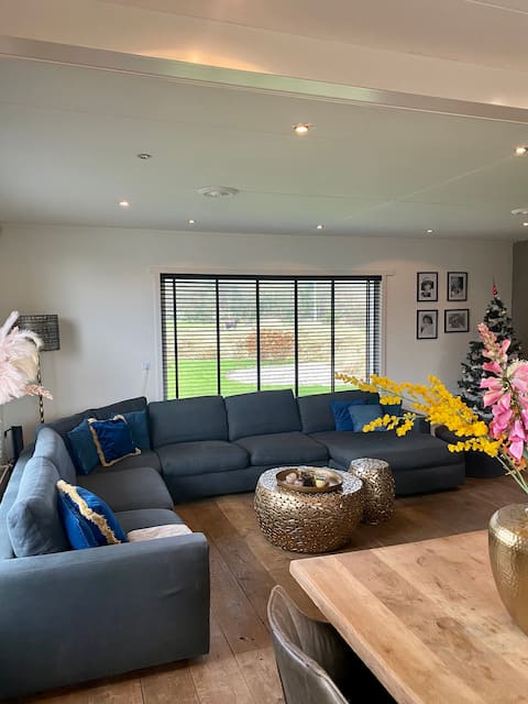 Top Airbnb: Country house with beautiful views and Jacuzzi in Schoorl Met Bregtdorp