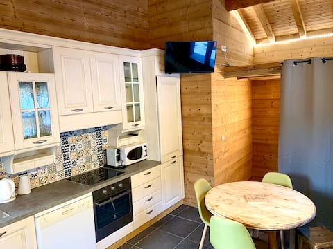 Top Airbnb: 2-Person Apartment La Rosière Montvalezan in Montvalezan
