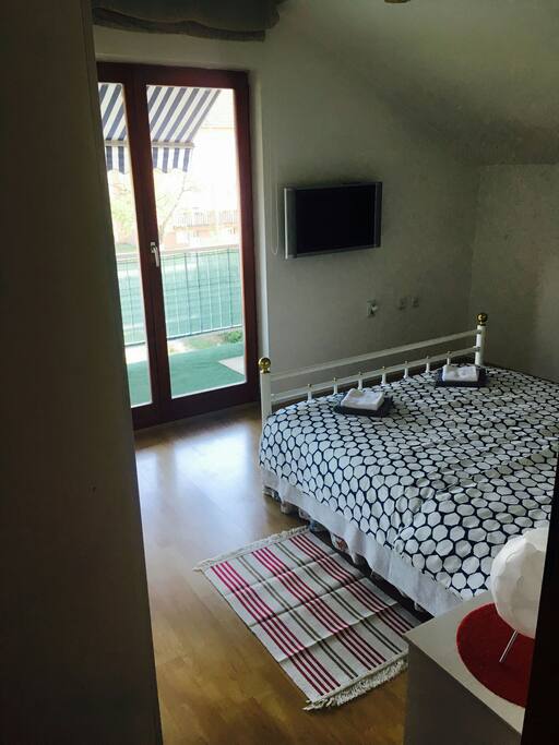 Room 1