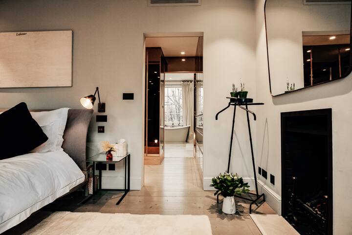 Hip, historic, and high end gallery image 3