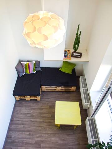 Minimal And Cosy Loft Studio