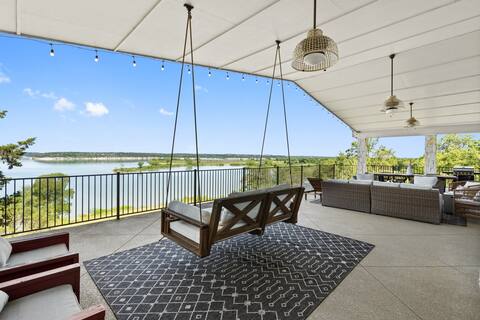 Paradise by the lake - Lonestar Lakehouse