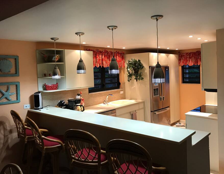 Fully equipped kitchen.