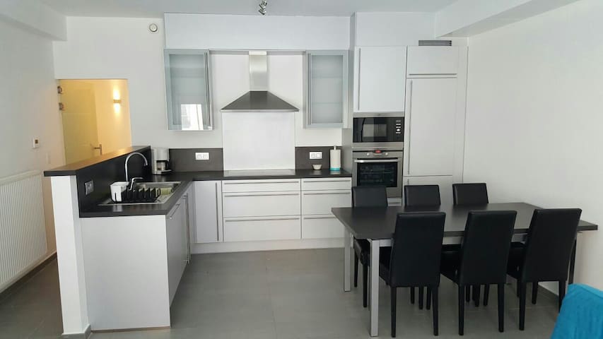 Modern appartement te Oostende dicht bij zee