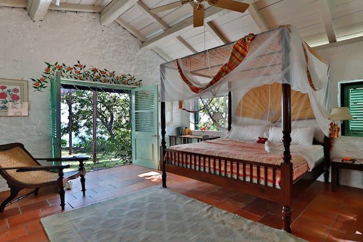 Master bedroom 1