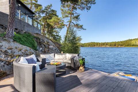 Premium Lakefront Cottage (Swedish Dream)