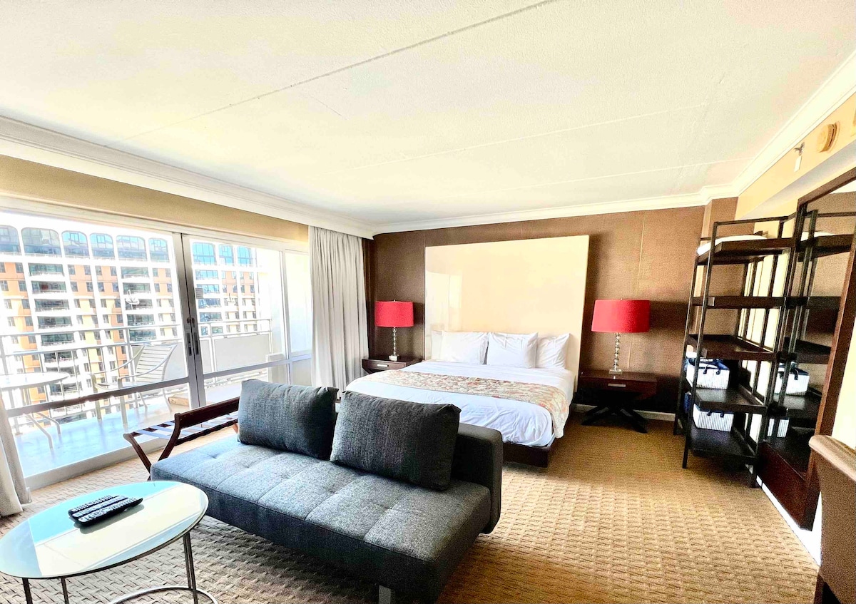 Разтегателен диван