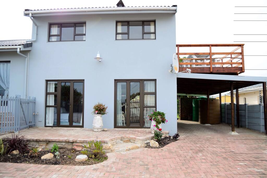 Bishop's Rock Corner Self-catering