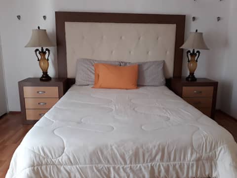 Habitacion privada cerca de la expo