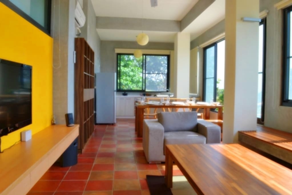 Living room & small kitchen