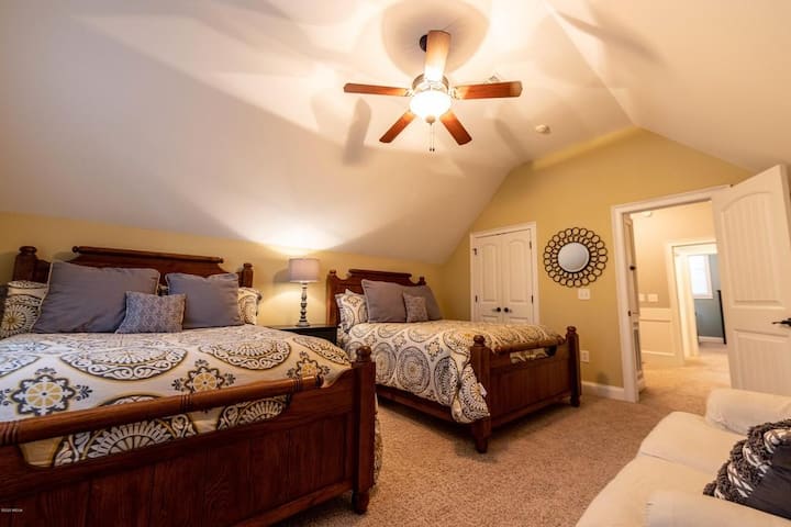 Dit is een op 3 slaapkamers boven. 