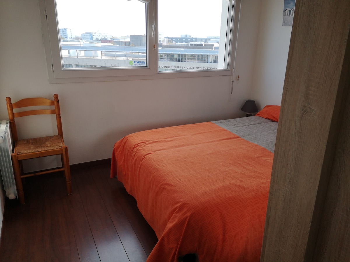 Საძინებელი 3 საწოლი 140 