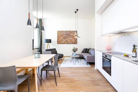 Successful Airbnb property: Interior Design Apartment with 70sqm in Wedding