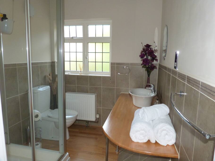 Room 1 - Bathroom