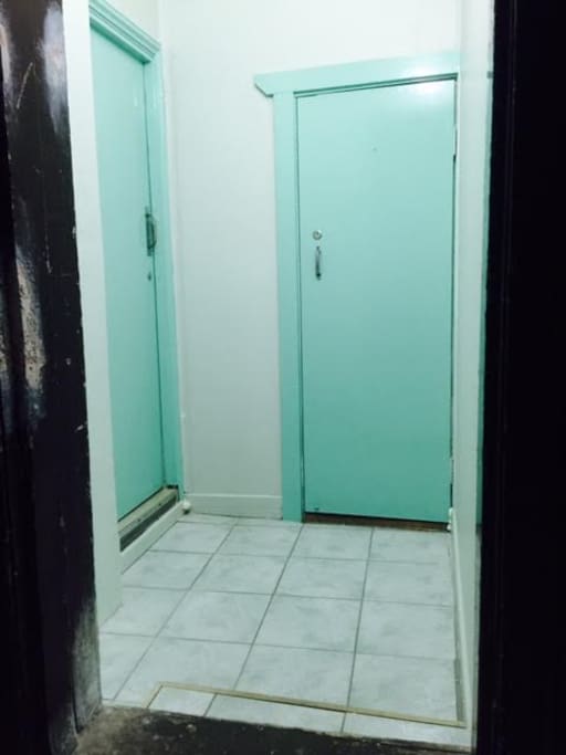 Entry to double and single room