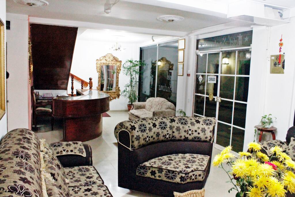 Sala de estar y recepción.