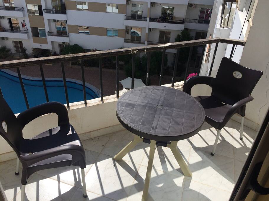 balcony