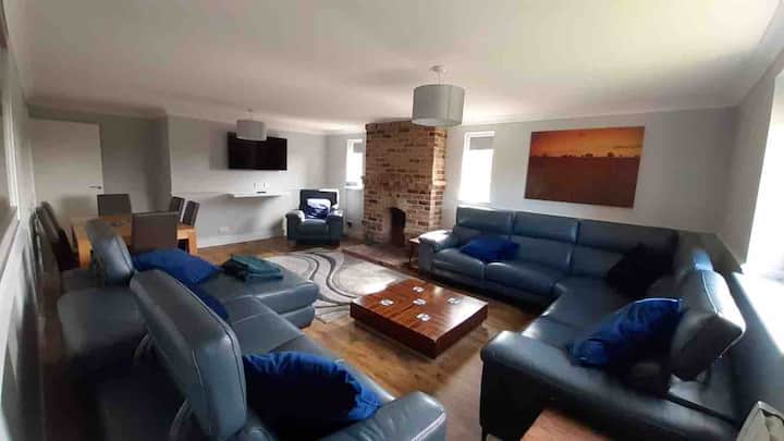 Lovely 6 Bed Apartment With Parking In St Osyth - Clacton-on-Sea