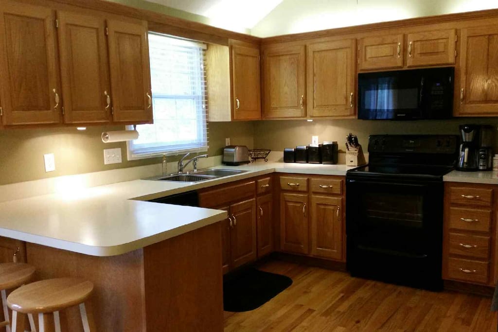 Big kitchen w/seating for nine