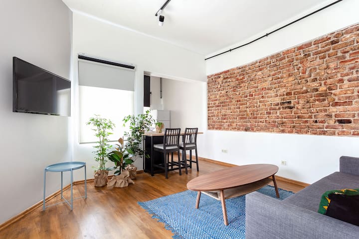 -Big groups- old town, Modern 6BR 4BA AC/Elevaor