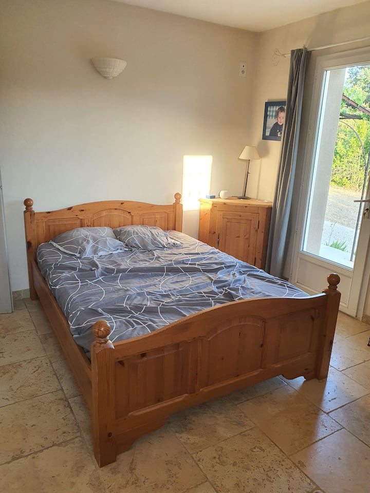 غرفة النوم الثانية في الطابق الأرضي 