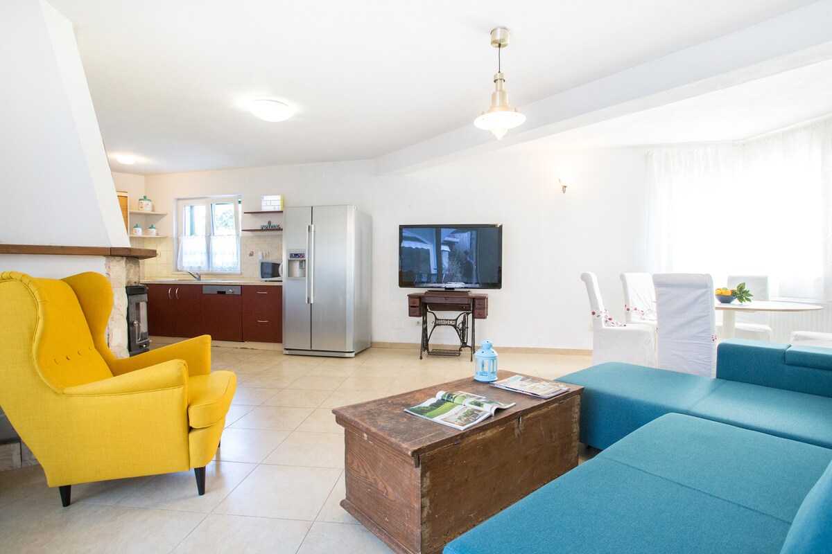 Villa Lapis Vis — property photo 2