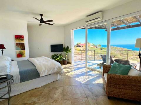 Ocean Views + Free Rental Car + Breakfast