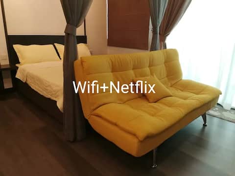 The Star Studio+Pool View@Vista Bangi WIFI+NETFLIX