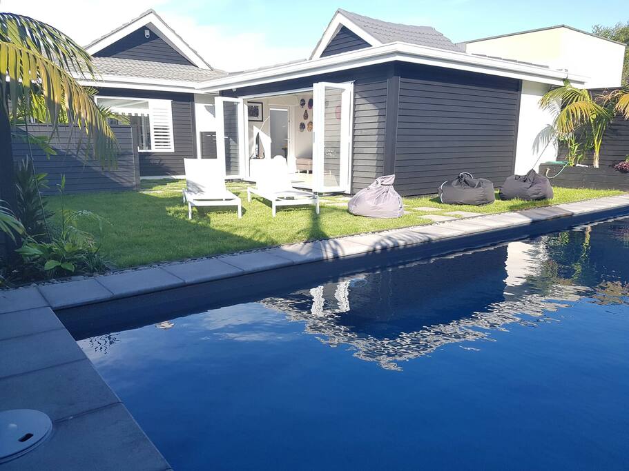 Takapuna Beach - The Pool House - Houses for Rent in ...