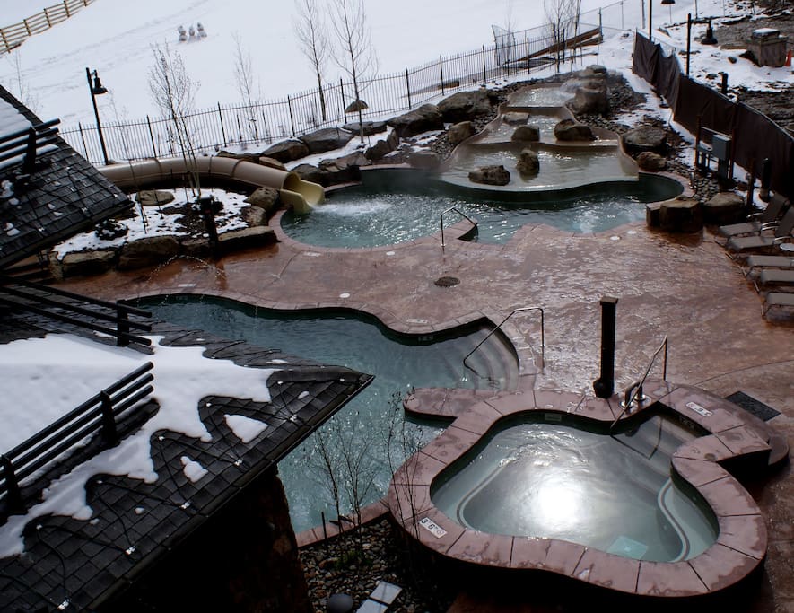 Grand Lodge on Peak 7 Hot Tubs & Outdoor Pool