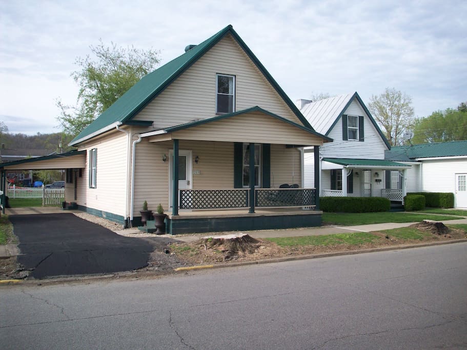 AMANECER en AUGUSTA Houses for Rent in Augusta, Kentucky, United States