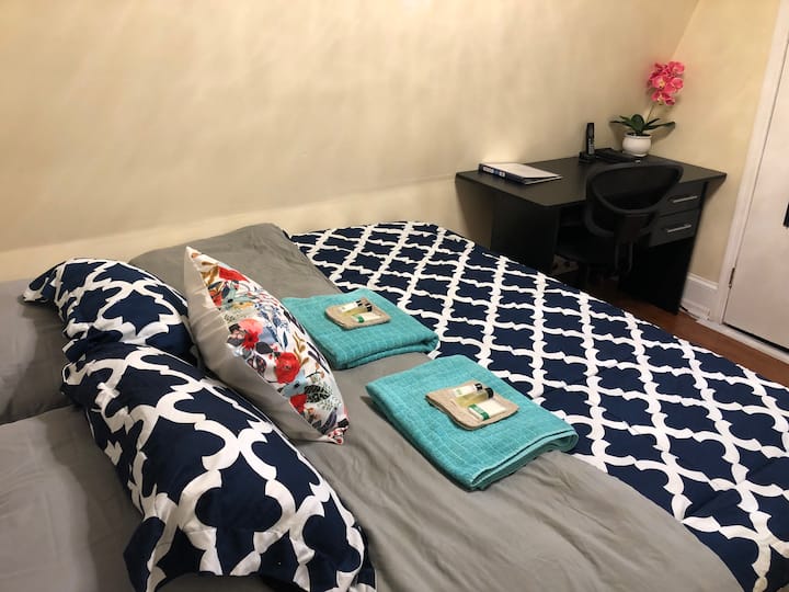 Elmhurst, Queens Vacation Rentals & Homes Queens, Queens, NY Airbnb