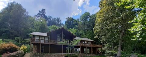 Amazing Winter Rates On White River W/ Boat Dock!