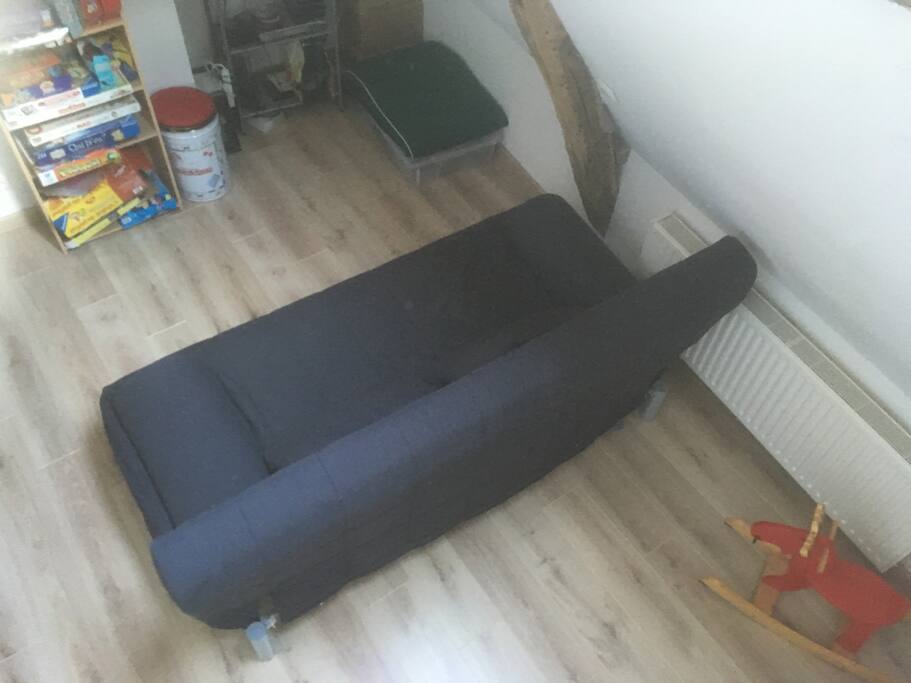 chambre 2 (canapé convertible)