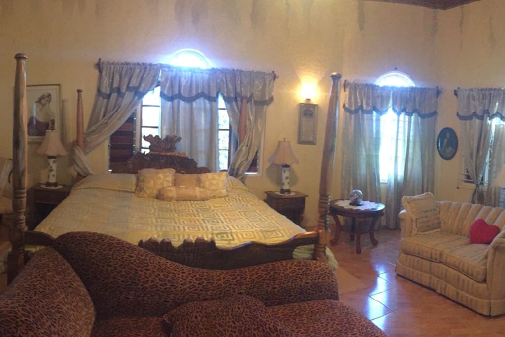 Honey moon suite room