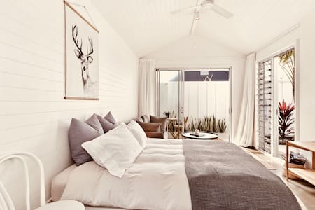 Jade  - Byron Bay Beach retreat