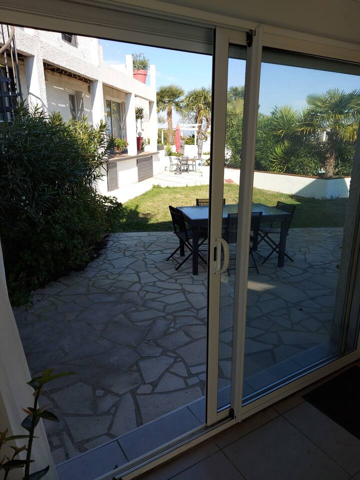 Piscina climatizada ZEN-4P de 58 metros cuadrados - Airbnb