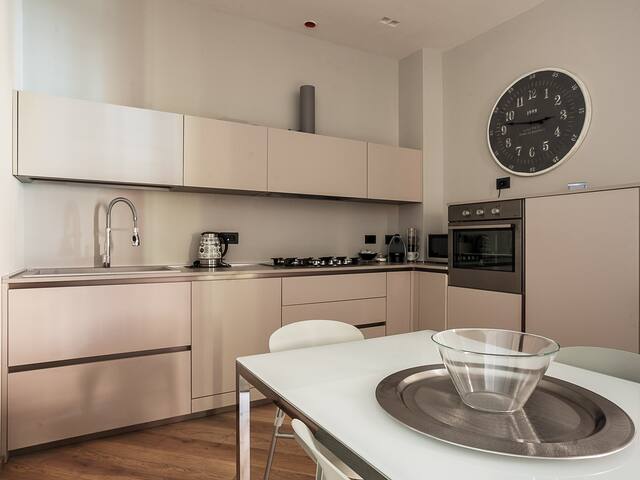 RESIDENCE RIZZOLI – FAMILY SUITE gallery image 2