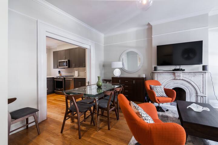 Modern Mid-Century Townhouse in Williamsburg! gallery image 4