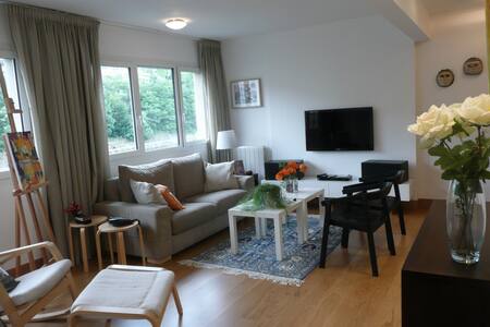 Próximo al Casco Viejo  zona tranquila.