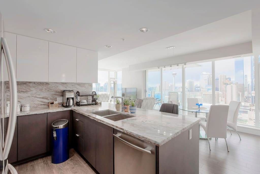 Kitchen with High End Appliances and Gorgeous Views