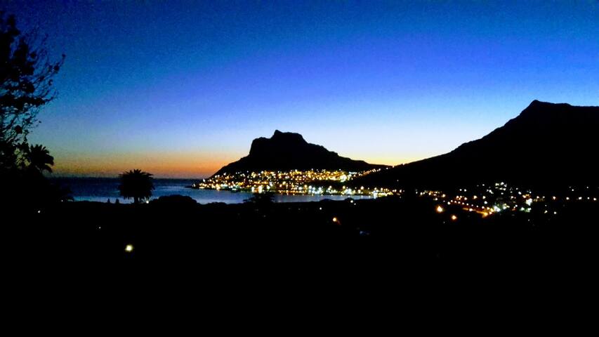 Beautiful Hill Top Escape with Sweeping Ocean View