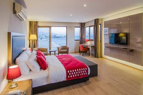 LADIES BEACH RESIDENCE-SUPERIOR 