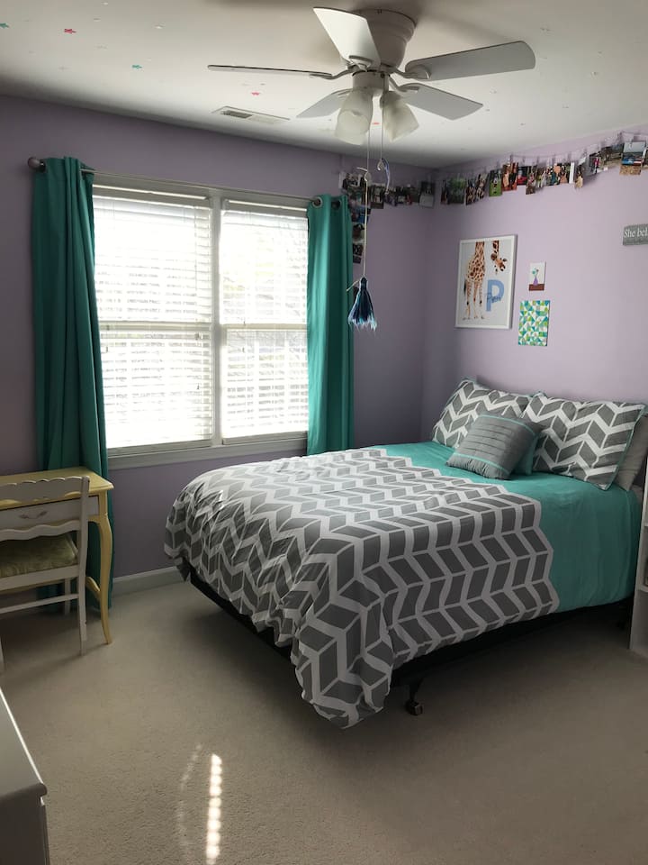 Bedroom 4-Double bed. 