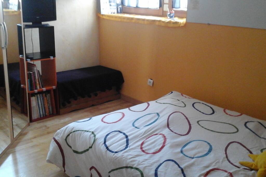 Chambre et salle de bain